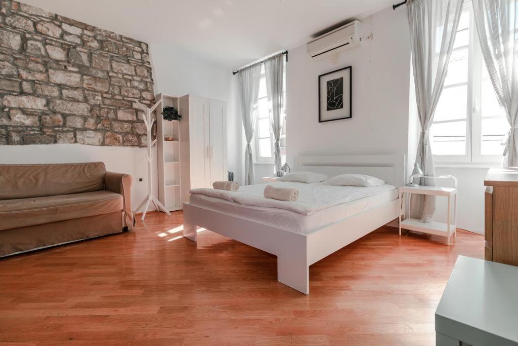 Apartments Artemus Music Piran Bagian luar foto